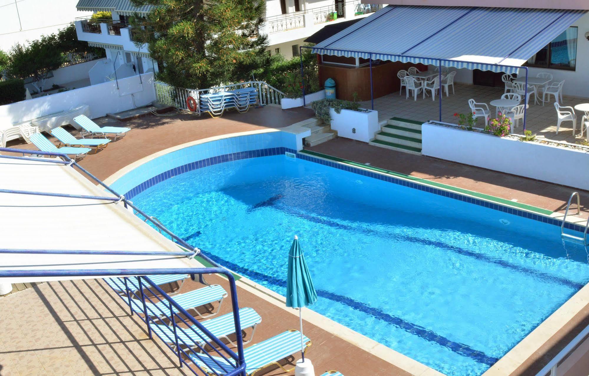 Hotel Thisvi Сталида Экстерьер фото