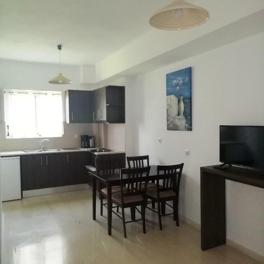 Hotel Thisvi Сталида Экстерьер фото