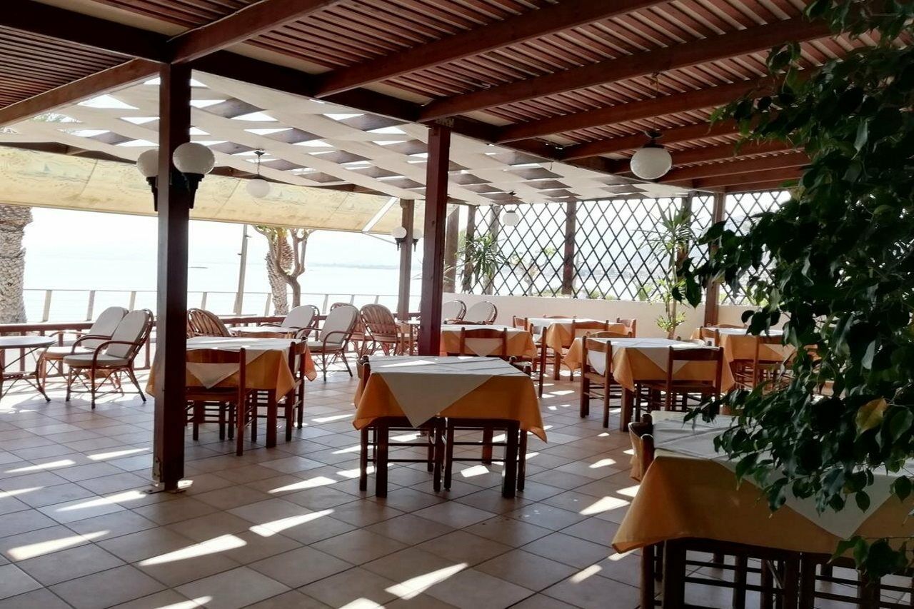 Hotel Thisvi Сталида Экстерьер фото